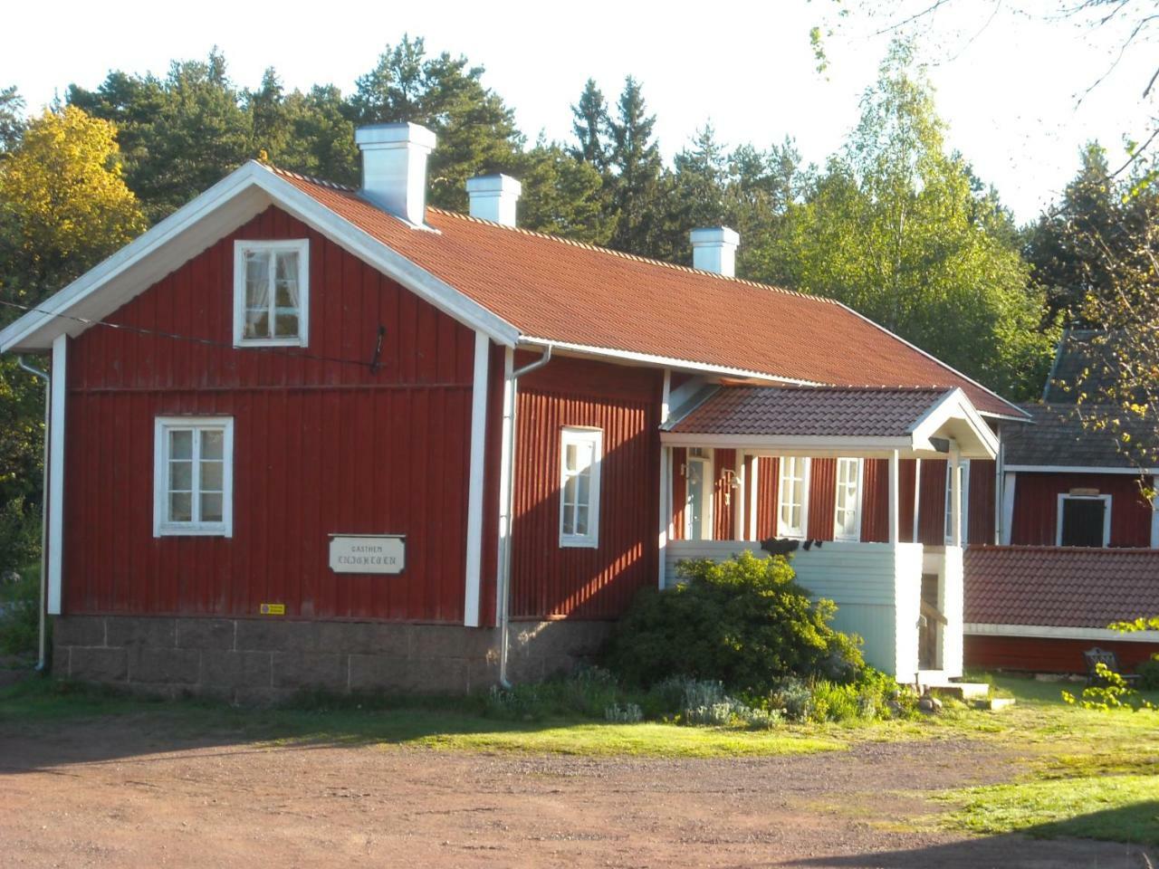 Föglö Guesthouse Enigheten מראה חיצוני תמונה
