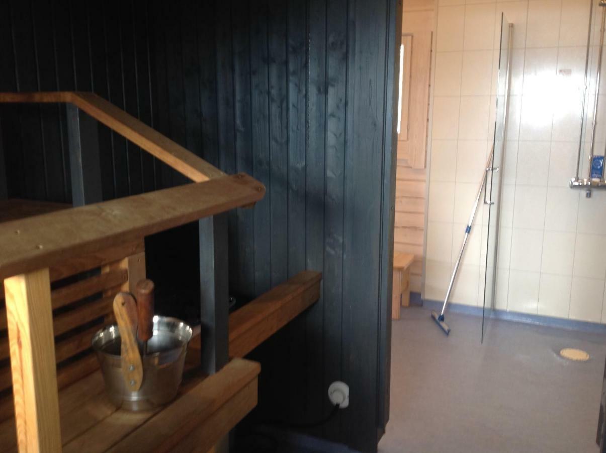 Föglö Guesthouse Enigheten מראה חיצוני תמונה