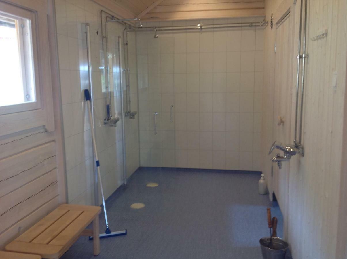 Föglö Guesthouse Enigheten מראה חיצוני תמונה